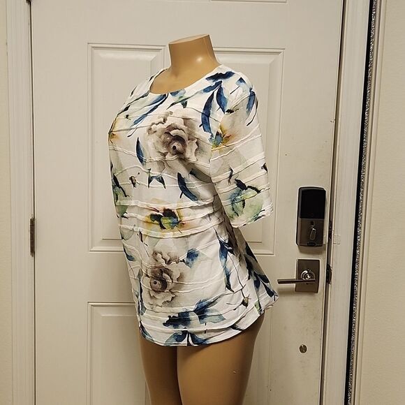 BRAND NEW SALOOS SHORT SLEEVE FLORAL PRINT DESIGN WOMEN'S BLOUSE - Picture 5 of 11